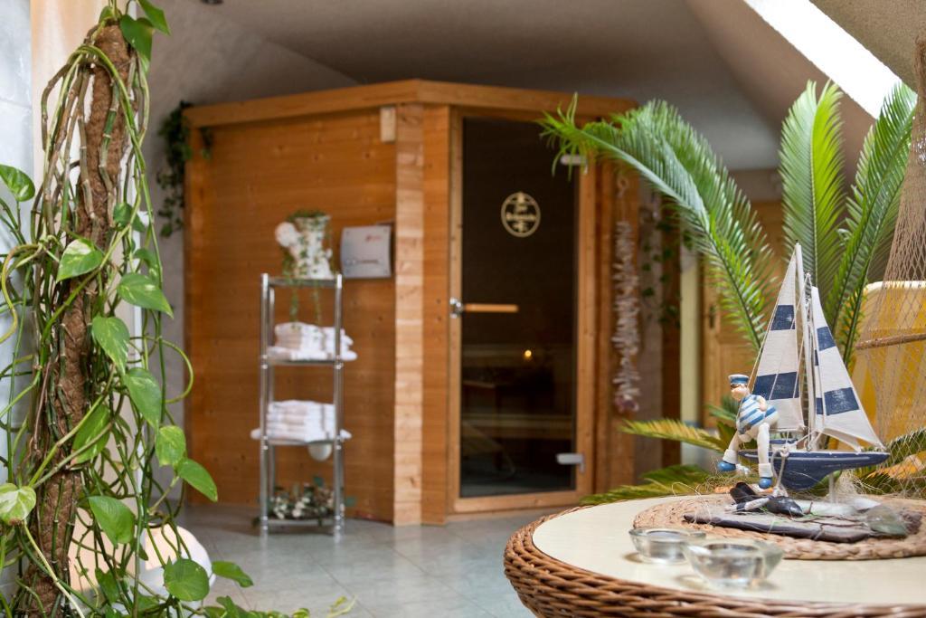Landhotel Zur Schmiede Ґерен-Леббін Екстер'єр фото